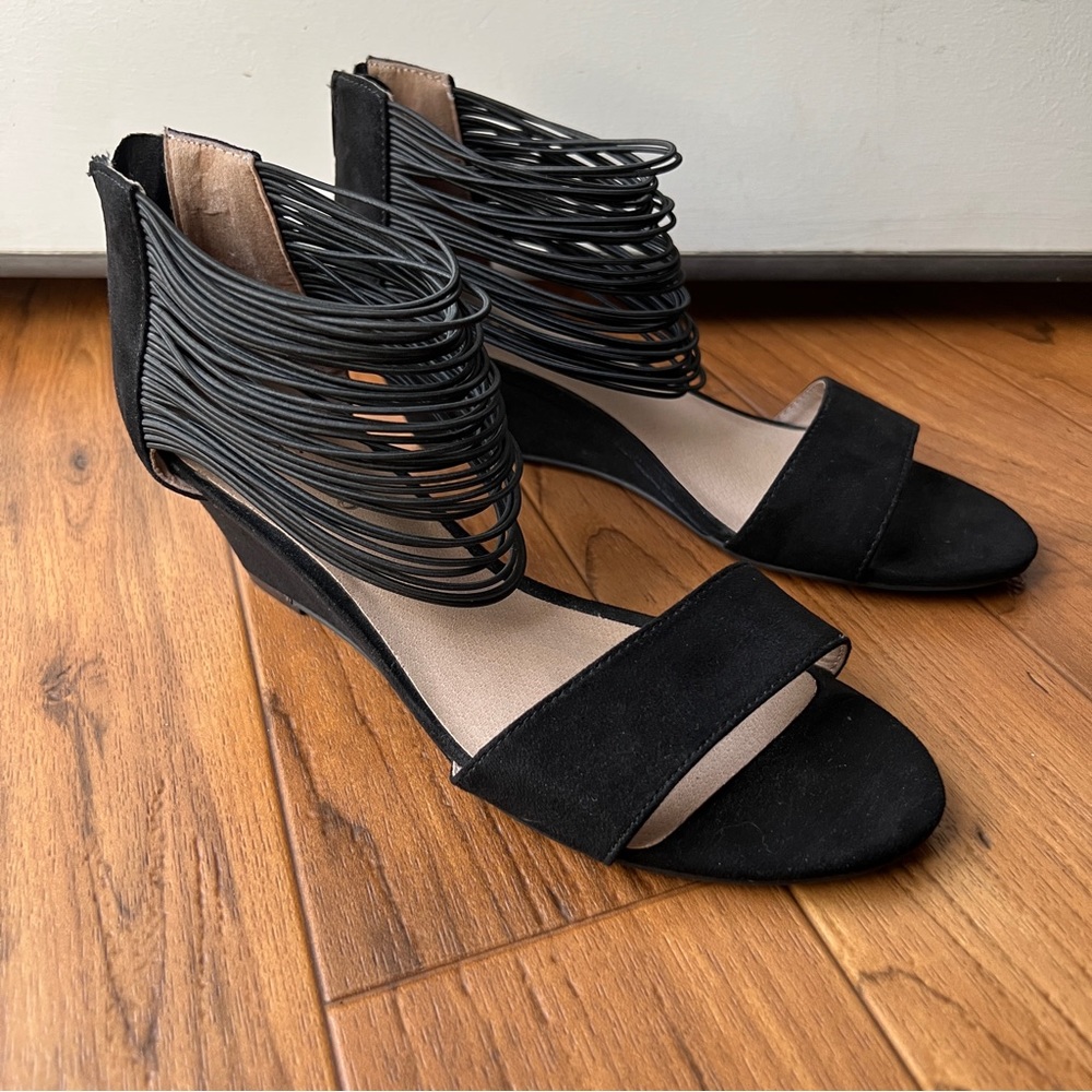 Zigi Soho | Black Sandal Ankle Wedges - Size 7.5